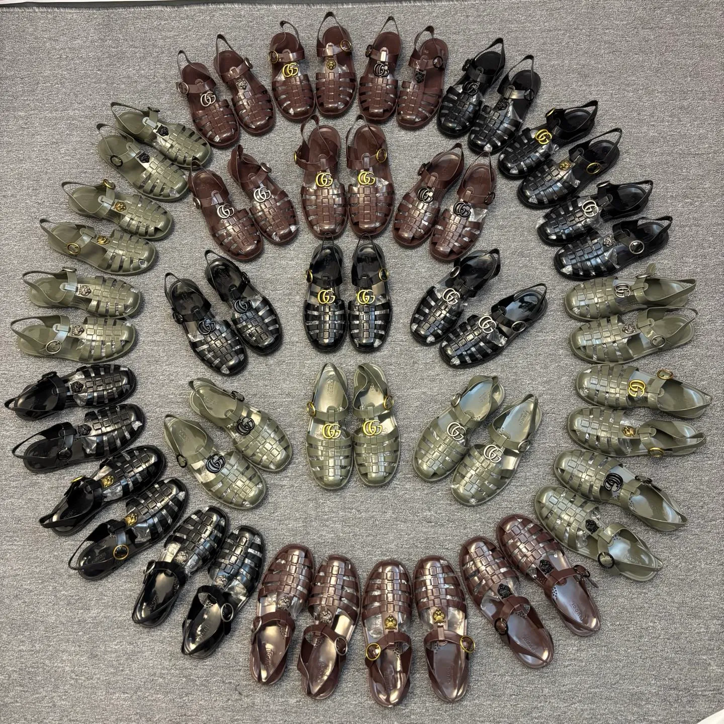 Men's shoes 260💰 [Gucci] Counter quality, top-quality original goods, real photos! Original TPU material, fine workmanship, comfortable; genuine 1:1 replica Size: 36 ~ 46 Half drag: 38 ~ 45
